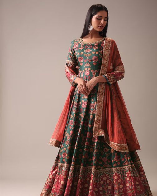 Green Floral Printed Set In Silk